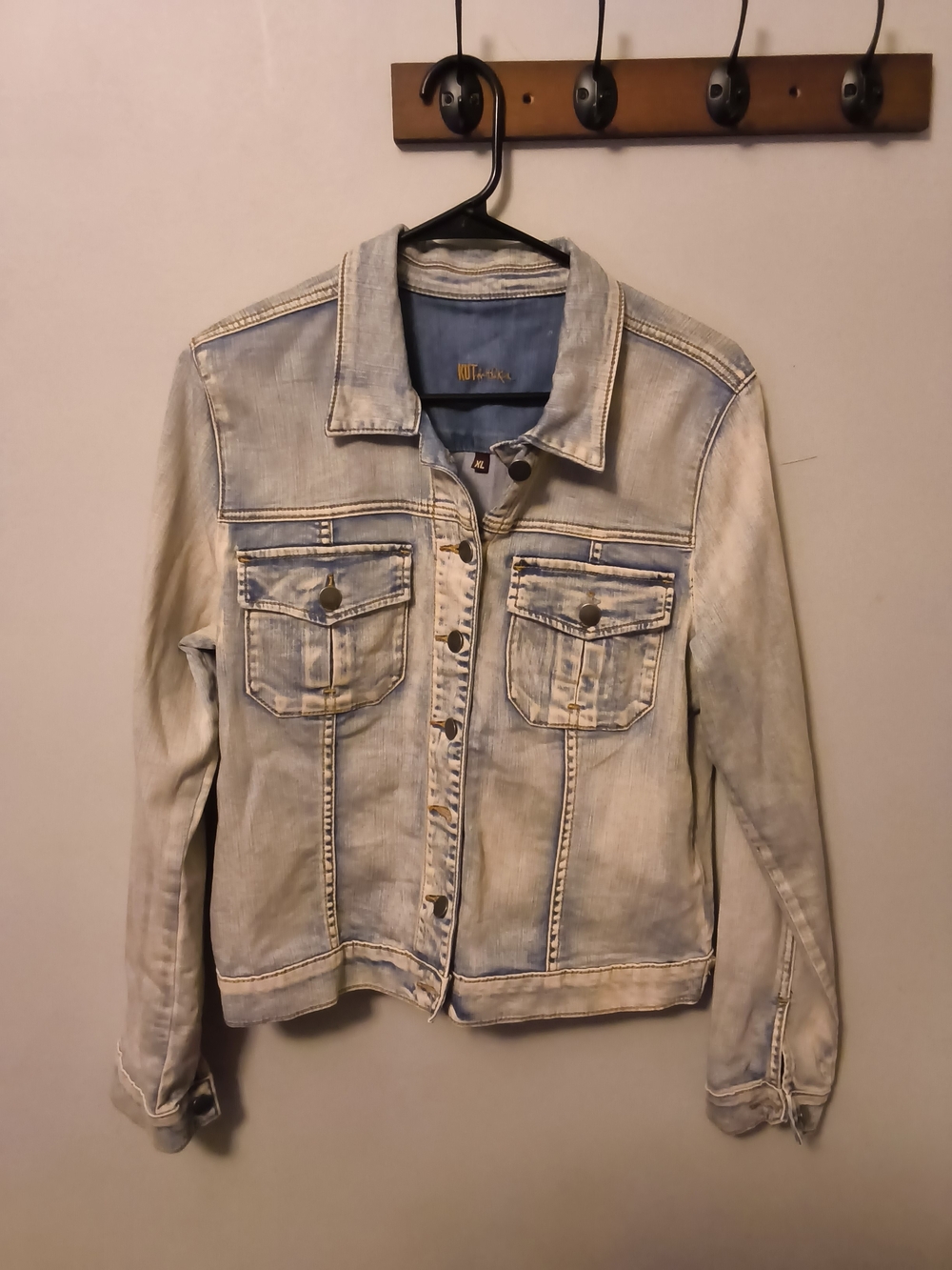 Light Wash Denim Jacket - Women's Light Blue Jean Jacket